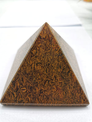 Mariam Jasper Pyramid - natural stone - Energy/Reiki/Crystal Healing - 3.5 inches (8.75 cms) length and 650 gms - Shwasam