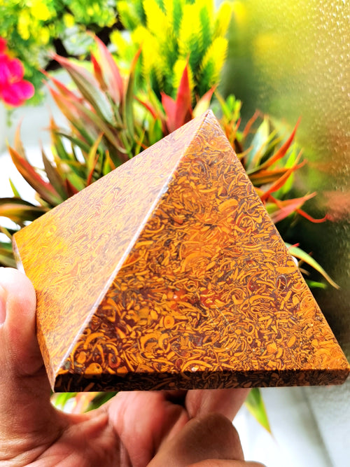 Mariam Jasper Pyramid - natural stone - Energy/Reiki/Crystal Healing - 3.5 inches (8.75 cms) length and 650 gms - Shwasam