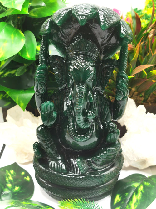 Green Aventurine Handmade Carving of Ganesh - Lord Ganesha Idol | Sculpture | Murti in Crystals and Gemstones - Reiki/Chakra/Healing - 9 inches and 2.33 kg (5.13 lb)