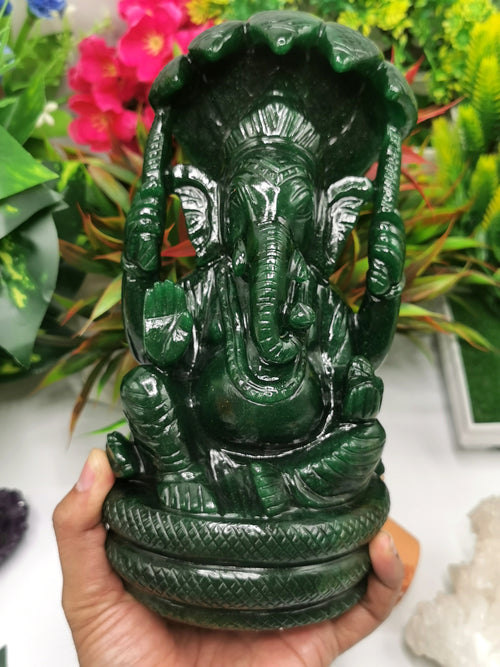 Green Aventurine Handmade Carving of Ganesh - Lord Ganesha Idol | Sculpture | Murti in Crystals and Gemstones - Reiki/Chakra/Healing - 9 inches and 2.33 kg (5.13 lb)