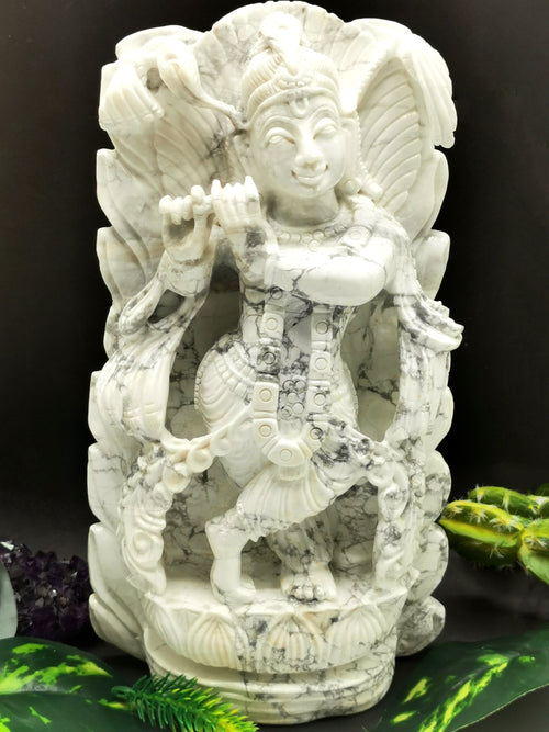 Howlite Majestic Handmade Carving of Krishna - Lord Krishna Idol | Sculpture | Murti in Crystals and Gemstones - Reiki/Chakra/Healing - 9.5 inches and 2.24 kg (4.93 lb)