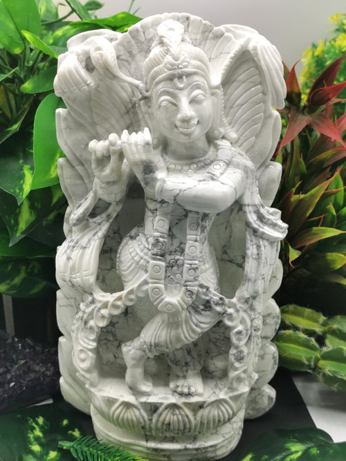 Howlite Majestic Handmade Carving of Krishna - Lord Krishna Idol | Sculpture | Murti in Crystals and Gemstones - Reiki/Chakra/Healing - 9.5 inches and 2.24 kg (4.93 lb)