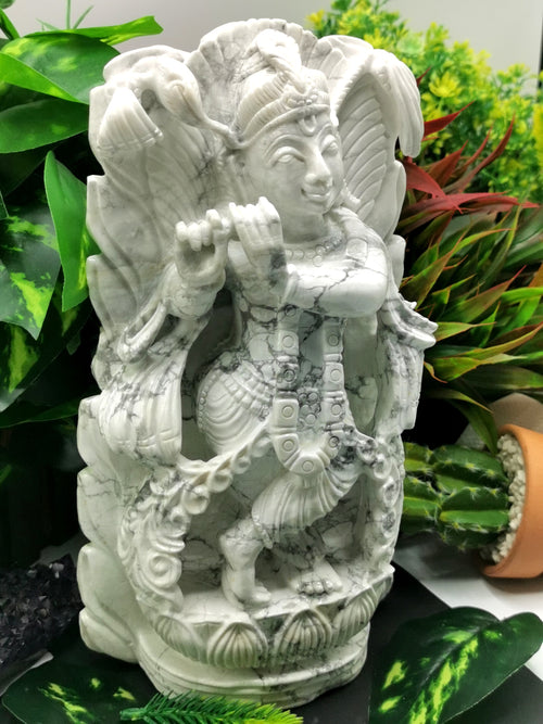 Howlite Majestic Handmade Carving of Krishna - Lord Krishna Idol | Sculpture | Murti in Crystals and Gemstones - Reiki/Chakra/Healing - 9.5 inches and 2.24 kg (4.93 lb)