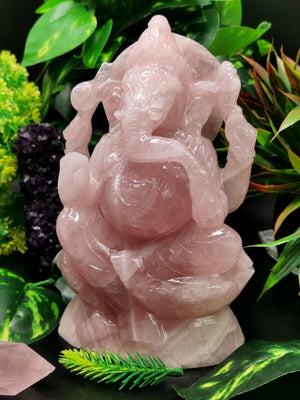 Ganesh carving in natural Rose Quartz from Kekri, India