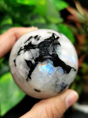 Natural moonstone sphere/ball - handmade carvings - energy/chakra/reiki - 2 inch (5 cms) dia and 216 gms (0.48 lb)