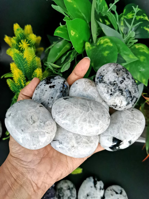 Moonstone palm stones - ONE PIECE - crystal/chakra/reiki/healing - 110 gms weight