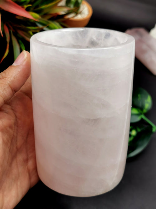 Beautiful gemstone goblets in rose quartz stone - ONLY 1 PIECE