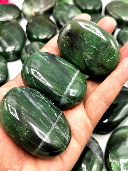 Columbian Jade palmstones - ONE PIECE - crystal/chakra/reiki/healing - 85 gms weight