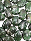 Columbian Jade palmstones - ONE PIECE - crystal/chakra/reiki/healing - 85 gms weight