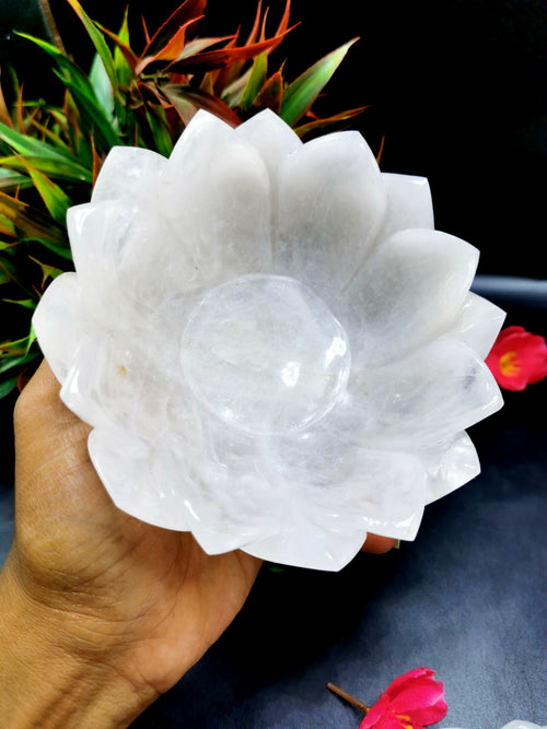 Beautiful white quartz hand carved lotus bowls - 5 inches diameter and 370 gms (0.82 lb) - ONE BOWL ONLY