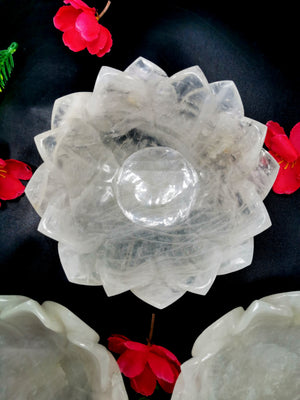 Beautiful white quartz hand carved lotus bowls - 5 inches diameter and 370 gms (0.82 lb) - ONE BOWL ONLY