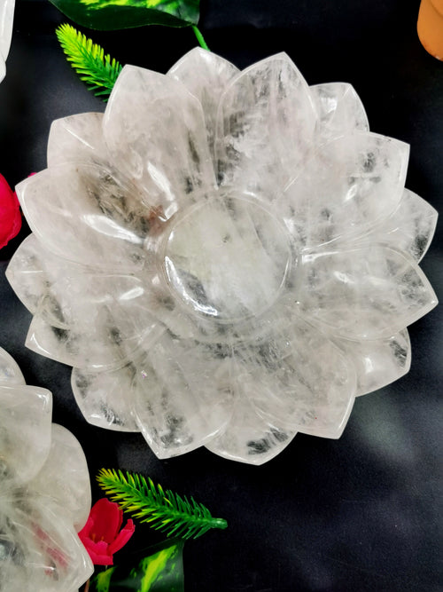 Lotus Bowl hand carved in White Quartz - 7 inches diameter and 600 gms (1.32 lb) - ONE BOWL ONLY