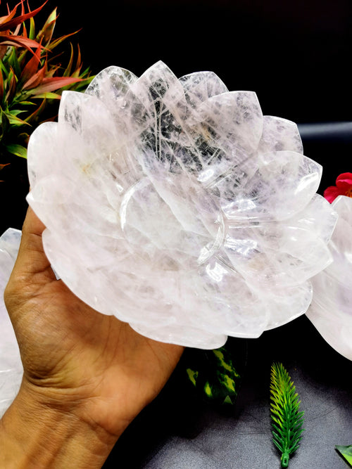 Beautiful rose quartz hand carved lotus bowls - 7 inches diameter and 600 gms (1.3 lb) - ONE BOWL ONLY