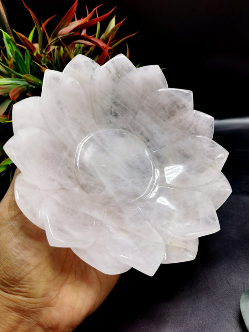 Beautiful rose quartz hand carved lotus bowls - 7 inches diameter and 600 gms (1.3 lb) - ONE BOWL ONLY