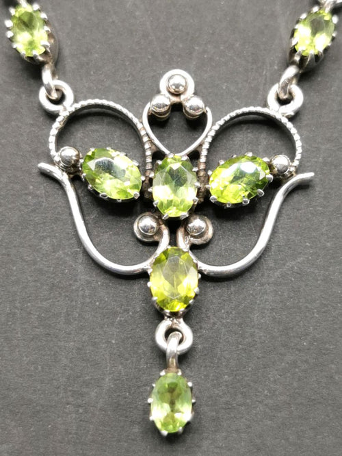 Beautifully handcrafted Peridot gemstone necklace in 925 sterling silver - Shwasam