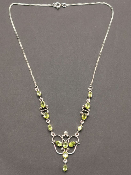 Beautifully handcrafted Peridot gemstone necklace in 925 sterling silver - Shwasam