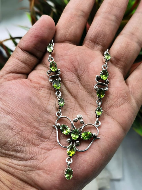 Beautifully handcrafted Peridot gemstone necklace in 925 sterling silver - Shwasam