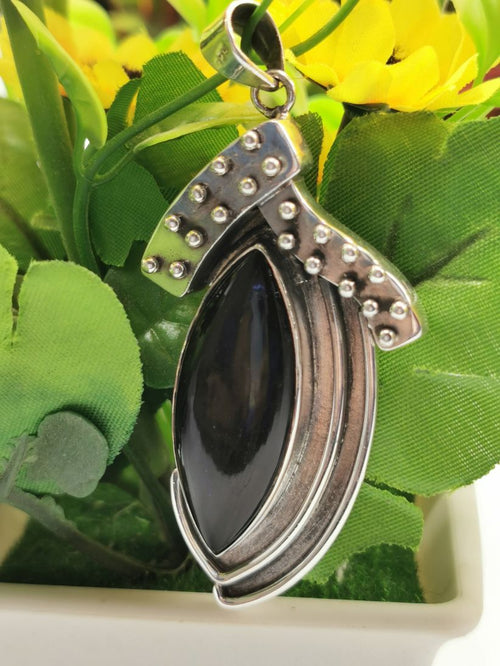 Gorgeous Black Onyx Pendant in 925 silver sterling | gifts for her | gifts for girlfriend | gifts for mom - Shwasam