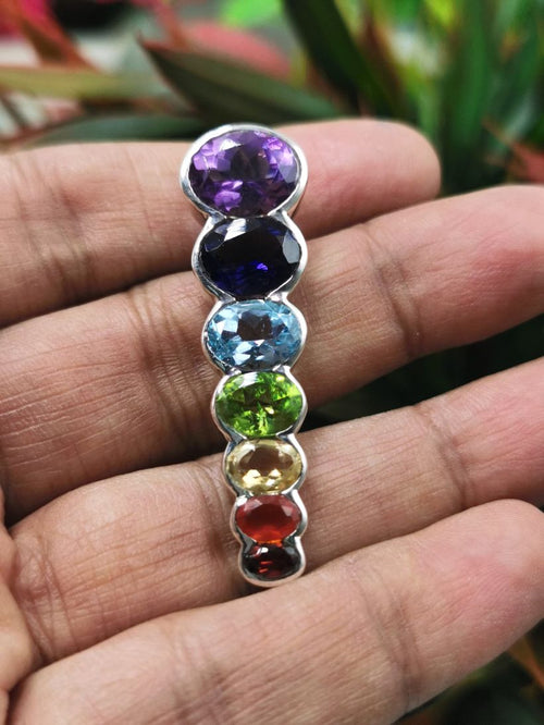 Beautiful Pendant in 925 silver with Amethyst, Garnet, Iolite, Carnelian, Blue Topaz, Peridot and Citrine stones - Shwasam