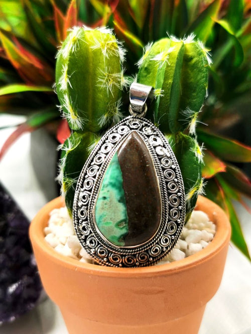 Silver Pendant with genuine Chrysoprase stone | gifts for her | gifts for girlfriend | gifts for mom daughter sister - Shwasam