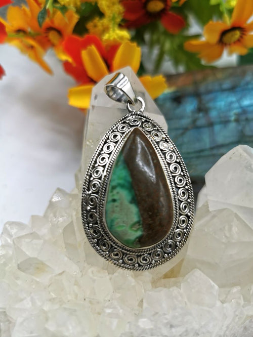 Silver Pendant with genuine Chrysoprase stone | gifts for her | gifts for girlfriend | gifts for mom daughter sister - Shwasam