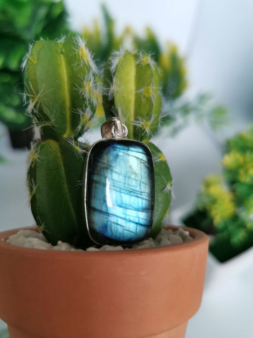 Labradorite stone rectangular shaped pendant made in 925 sterling silver | gifts for her | gifts for girlfriend | gifts for mom - Shwasam