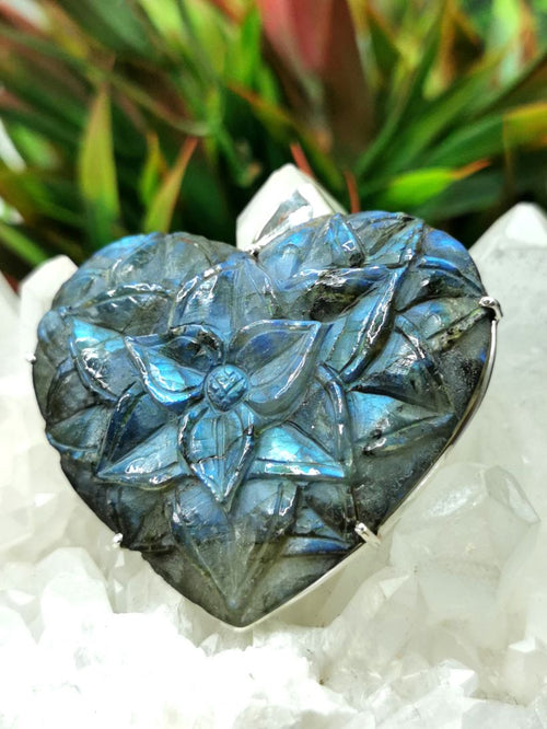 Stunning Labradorite heart shaped flower pendant in 925 sterling silver - gemstone/crystal jewelry | Mother's Day/Birthday/Anniversary gift - Shwasam