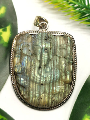 Stunning Labradorite Ganesha pendant in 925 sterling silver - gemstone/crystal jewelry | Mother's Day/engagement/birthday gift - Shwasam