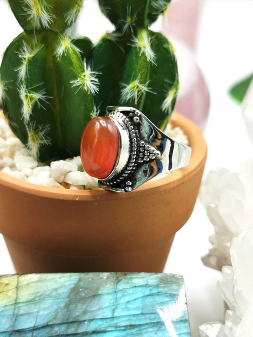 Ring with Carnelian gemstone made in 925 silver | gemstone jewelry | crystal jewelry | quartz jewelry | finger ring | engagement ring - Shwasam