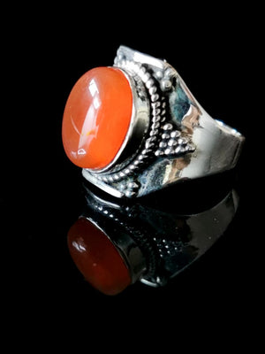 Ring with Carnelian gemstone made in 925 silver | gemstone jewelry | crystal jewelry | quartz jewelry | finger ring | engagement ring - Shwasam