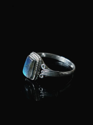 Elegant Labradorite gemstone ring made in 925 sterling silver size 7.5 | gifts for her | finger ring | engagement ring - Shwasam