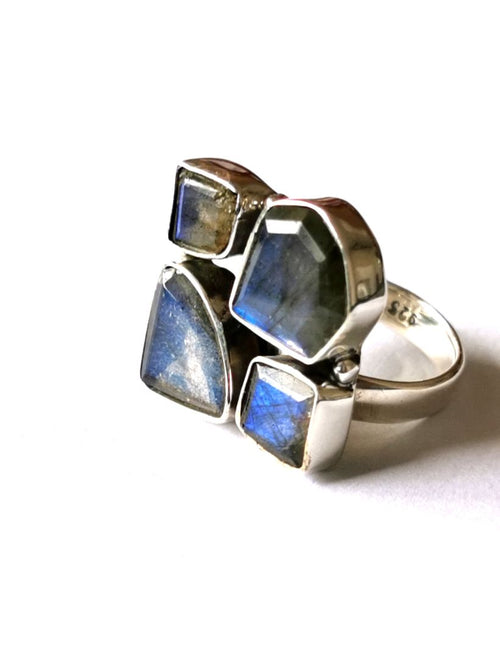 Ring with Labradorite stone made in 925 silver | gemstone jewelry | crystal jewelry | quartz jewelry | finger ring | engagement ring - Shwasam