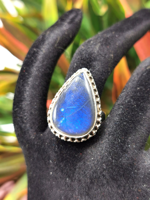 Simple and elegant labradorite ring in 925 sterling silver - size 6 | Christmas gift | Mothers Day | Anniversary Gift | Birthday Gift | finger ring - Shwasam