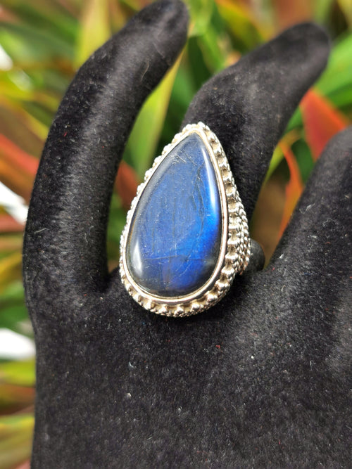 Simple and elegant labradorite ring in 925 sterling silver - size 7 | gifts for her | gifts for girlfriend | gifts for mom daughter sister | finger ring - Shwasam