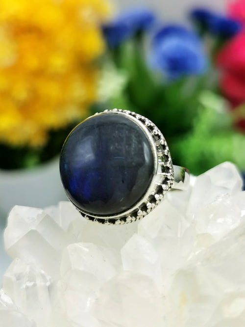 Simple and elegant labradorite ring in 925 sterling silver - size 8 | gifts for her | gifts for girlfriend | gifts for mom daughter sister | finger ring - Shwasam
