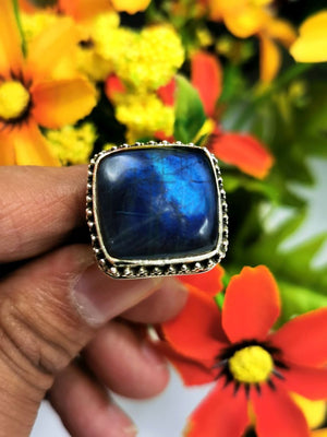 Elegant Labradorite ring in 925 sterling silver - size 9 | gemstone jewelry | crystal jewelry | quartz jewelry| finger ring - Shwasam