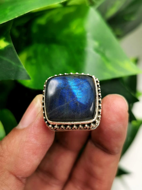 Elegant Labradorite ring in 925 sterling silver - size 9 | gemstone jewelry | crystal jewelry | quartz jewelry| finger ring - Shwasam