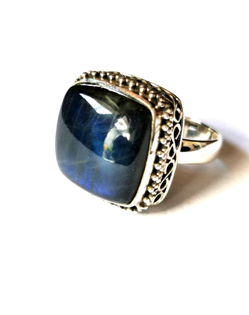 Elegant Labradorite ring in 925 sterling silver - size 9 | gemstone jewelry | crystal jewelry | quartz jewelry| finger ring - Shwasam