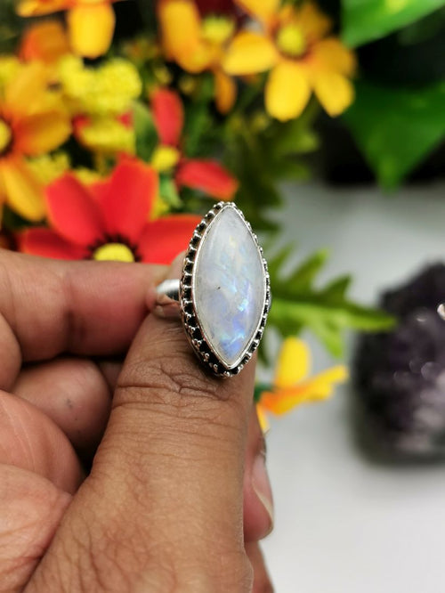 Beautiful Rainbow Moonstone ring in 925 sterling silver - size 7.5 | Christmas gift | Mothers Day | Anniversary Gift | Birthday Gift | finger ring - Shwasam