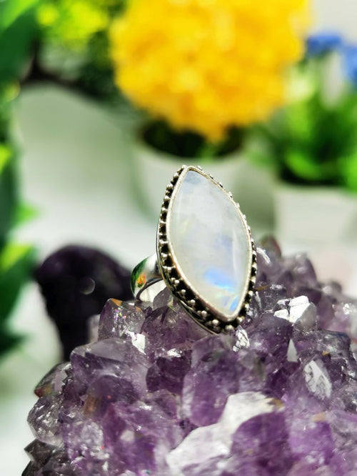 Rainbow Moonstone Ring / Moonstone Engagement Ring 14k Gold / Oval Natural  Blue Moonstone Bezel Ring / June Birthstone / Promise Ring