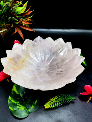 Beautiful rose quartz hand carved lotus bowls - 7 inches diameter and 600 gms (1.32 lb) - ONE BOWL ONLY