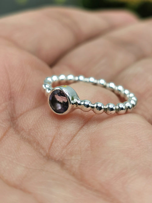 Amethyst ring in 925 sterling silver - size 5 - gemstone/crystal jewelry | Mother's Day gift | Engagement Ring | Finger ring - Shwasam