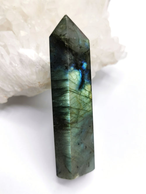 Amazing natural Labradorite Point/Wand/Tower with blue flash - Energy/Reiki/Crystal Healing -3.5 inches (8.75 cms) tall and 88 gms (0.19 lb) - Shwasam