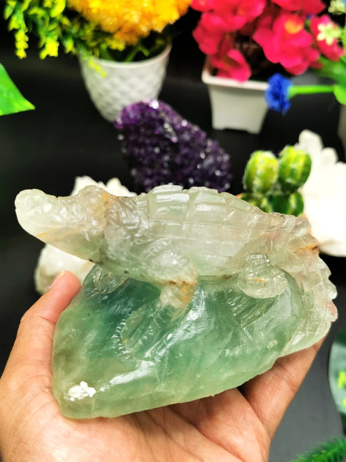 Natural Green Fluorite crocodile carving, handmade used as spirit animal in crystal healing - Shwasam