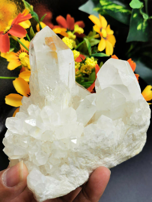 Clear Quartz or Spathik Cluster - Natural specimen of clear quartz used in Energy / Reiki / Crystal Healing - Shwasam