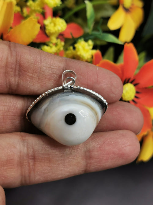 Agate pendant with natural eye / crystal jewelry | Mother's Day/Valentine Day/Birthday/Anniversary gift - Shwasam