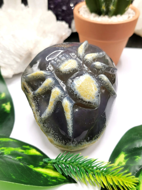 Agate Geode with spider carving- Crystal Healing - Hand carved from single piece agate geode - Shwasam
