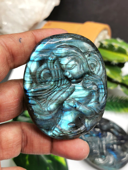 Labradorite Blue Flash Stone hand carved Goddess - reiki/chakra/healing - chinese goddess carving - Shwasam