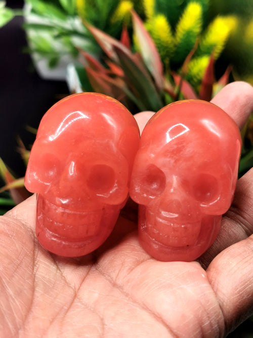 Hand carved skull in red melting stone stone - crystal crafts - Shwasam