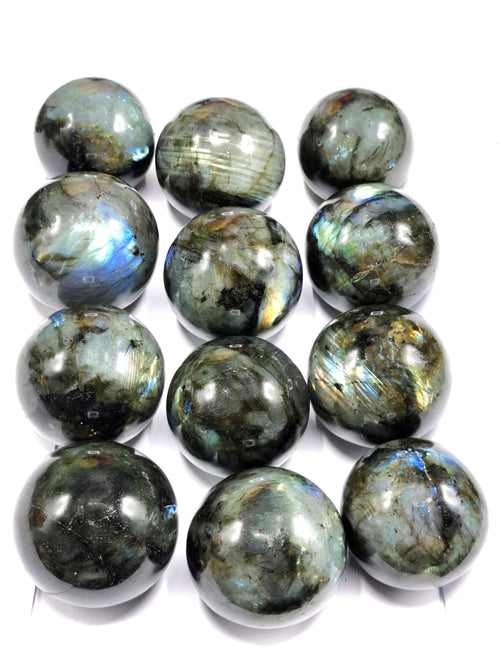 Labradorite sphere/ball with beautiful blue flash - crystal healing - 240 - 320 gms weight - Shwasam